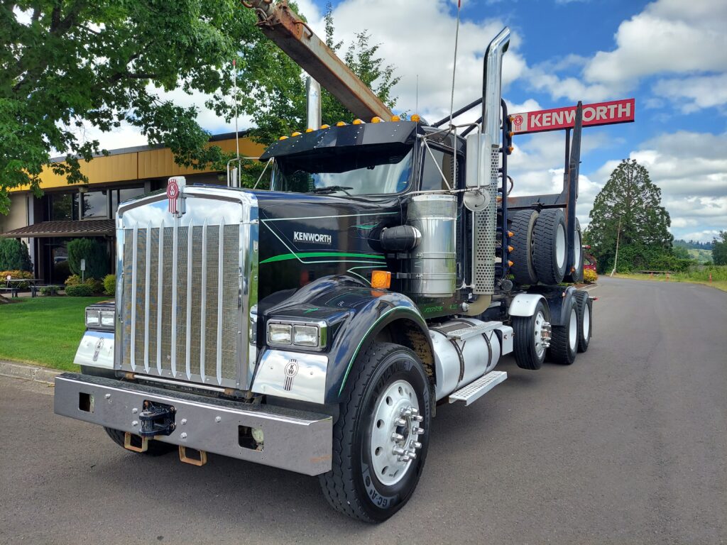 Used 2020 KENWORTH W900 at Papé Kenworth in Eugene, OR