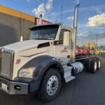 Used 2016 KENWORTH T880 at Papé Kenworth in Portland, OR