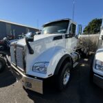 New 2025 KENWORTH T880 at Papé Kenworth in Portland, OR