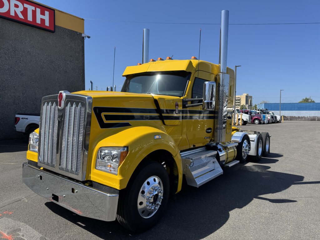 Used 2023 KENWORTH W990 at Papé Kenworth in Portland, OR