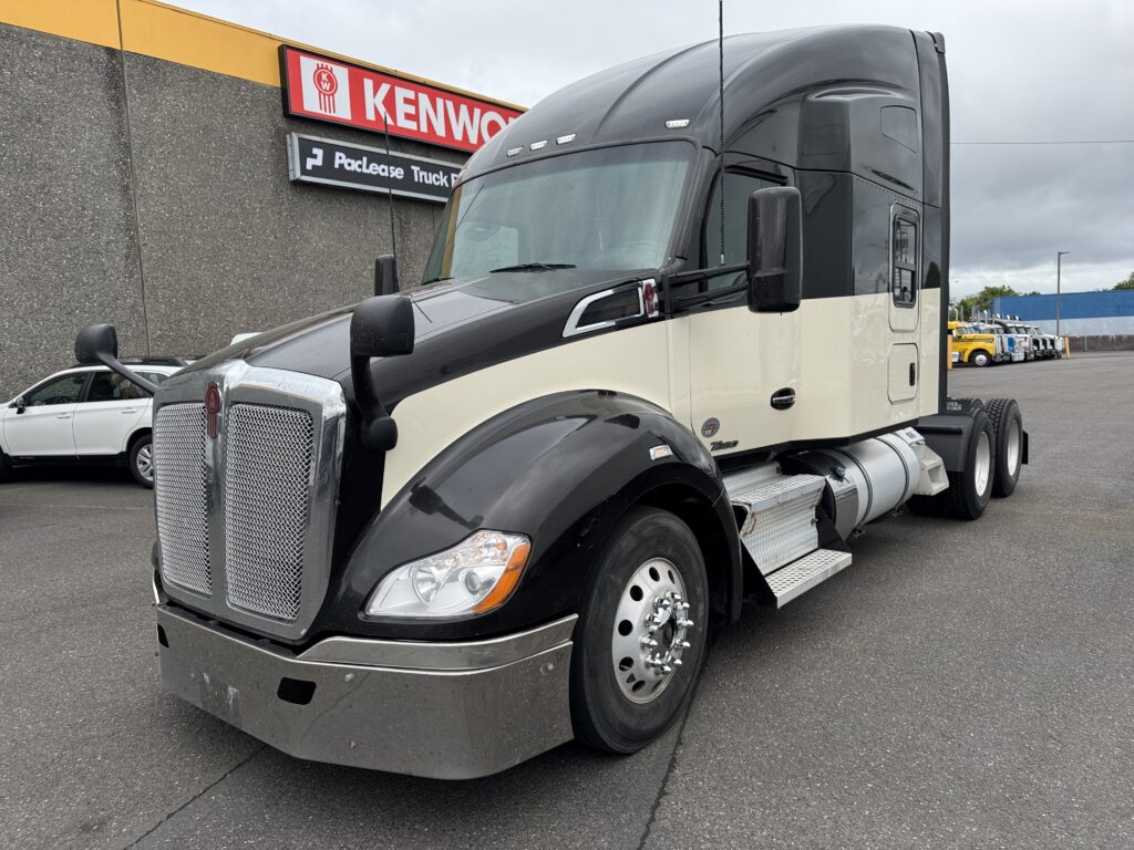 Used 2022 KENWORTH T680 at Papé Kenworth in Portland, OR
