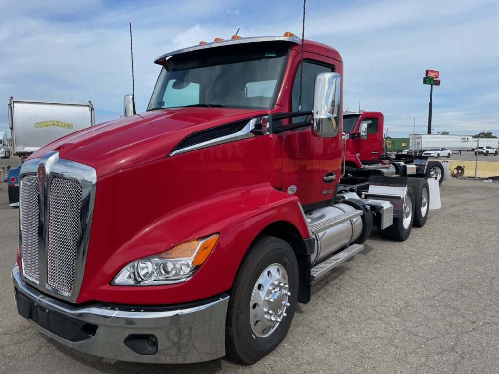 New 2025 KENWORTH T680 at Papé Kenworth in French Camp, CA
