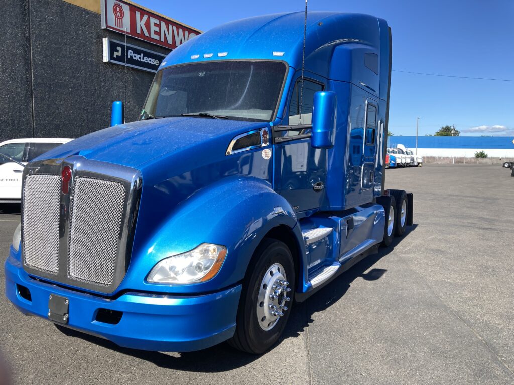 Used 2018 KENWORTH T680 at Papé Kenworth in Portland, OR