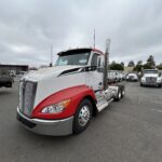 New 2024 KENWORTH T680 at Papé Kenworth in San Leandro, CA