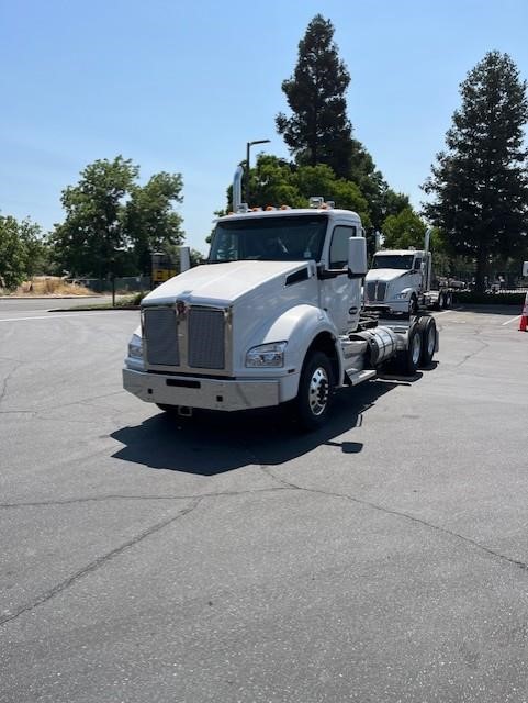 New 2025 KENWORTH T880 at Papé Kenworth in San Leandro, CA