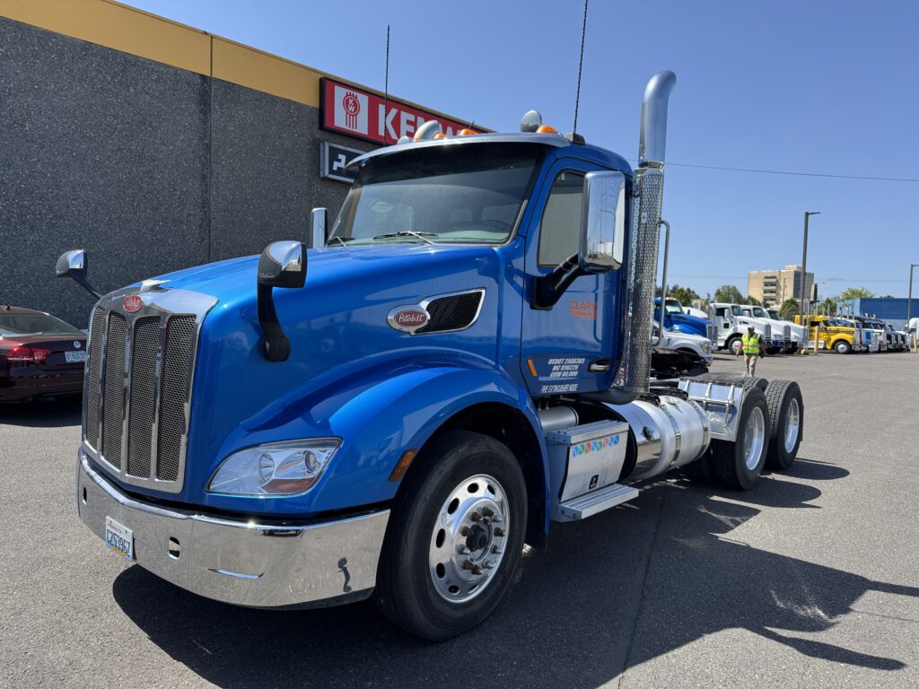 Used 2016 PETERBILT MOTOR 579 at Papé Kenworth in Portland, OR