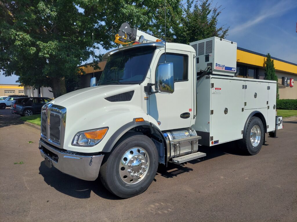 New 2025 KENWORTH T280 at Papé Kenworth in Portland, OR