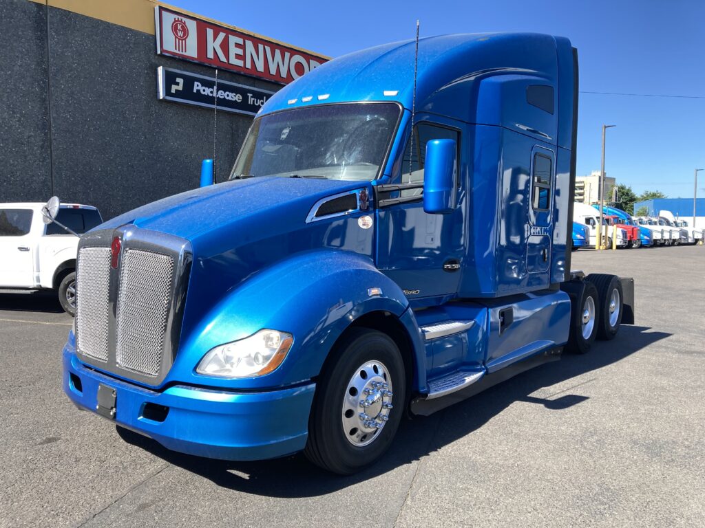 Used 2018 KENWORTH T680 at Papé Kenworth in Portland, OR