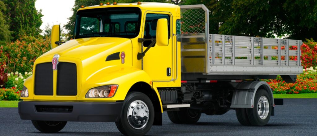 New  T170 at Papé Kenworth