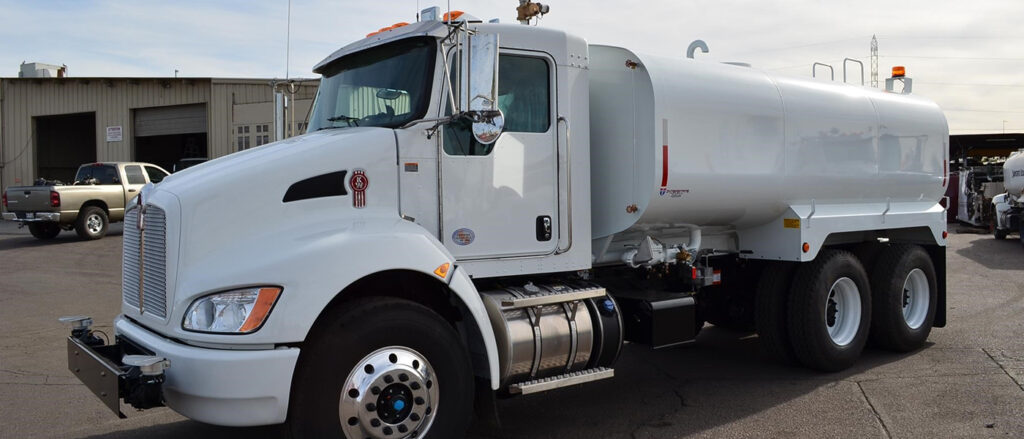 New  T370 at Papé Kenworth