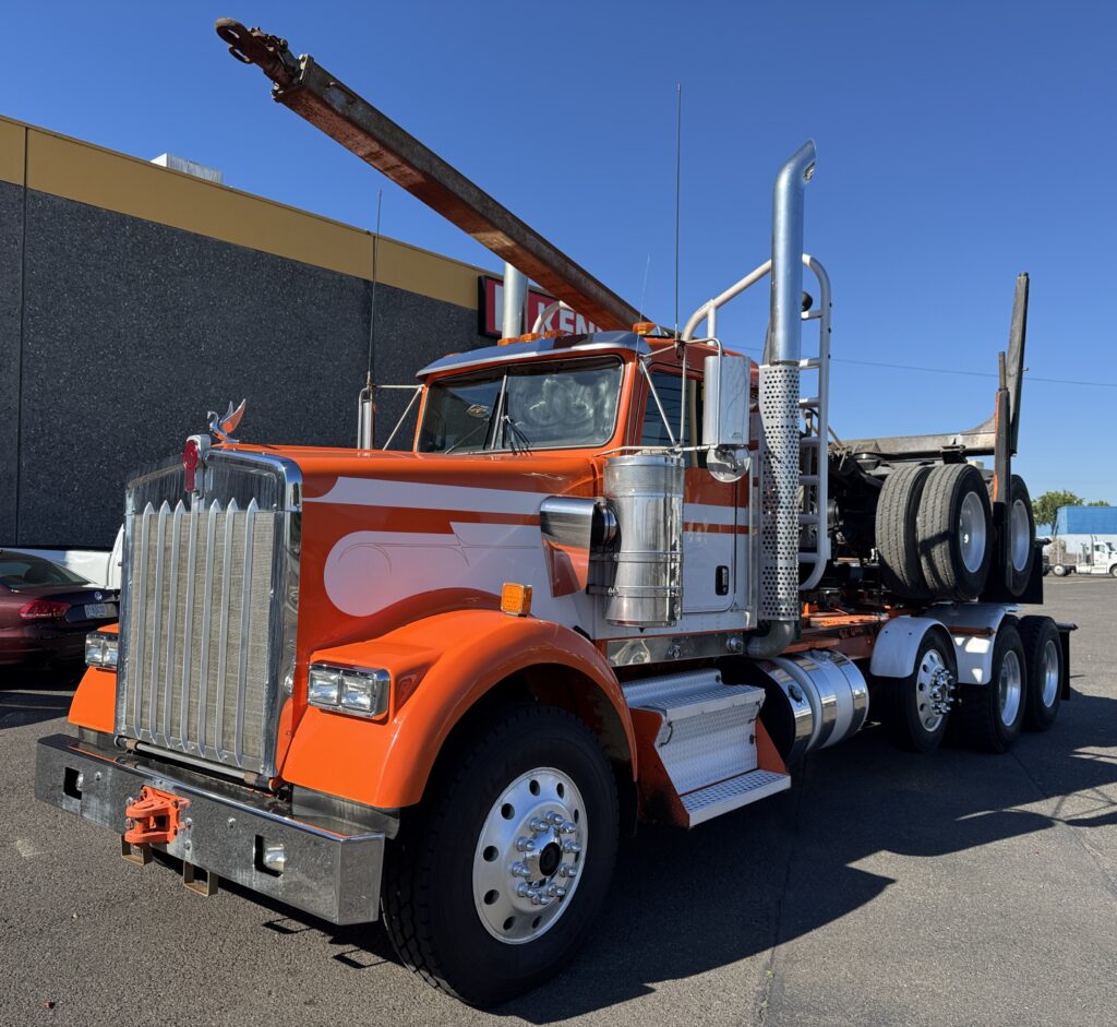 Used 2020 KENWORTH W900B at Papé Kenworth in Portland, OR