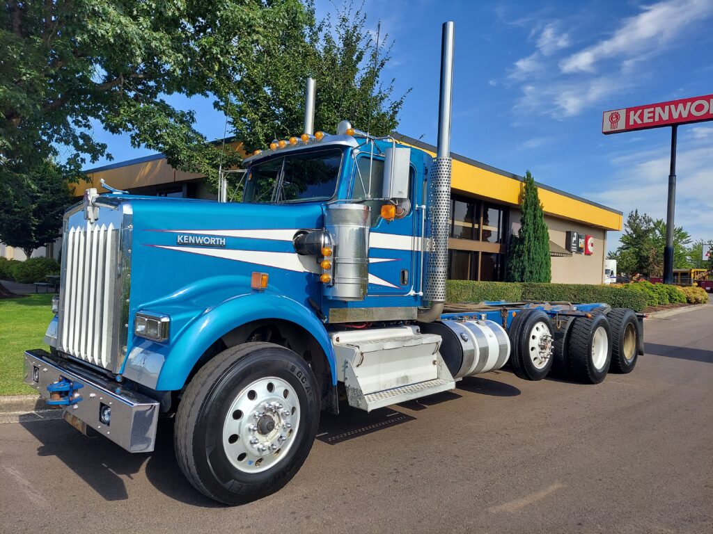 Used 2019 KENWORTH W900 at Papé Kenworth in Eugene, OR