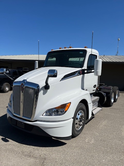 New 2024 KENWORTH T680 at Papé Kenworth in French Camp, CA