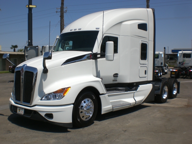 Used 2023 KENWORTH T680 at Papé Kenworth in Fresno, CA