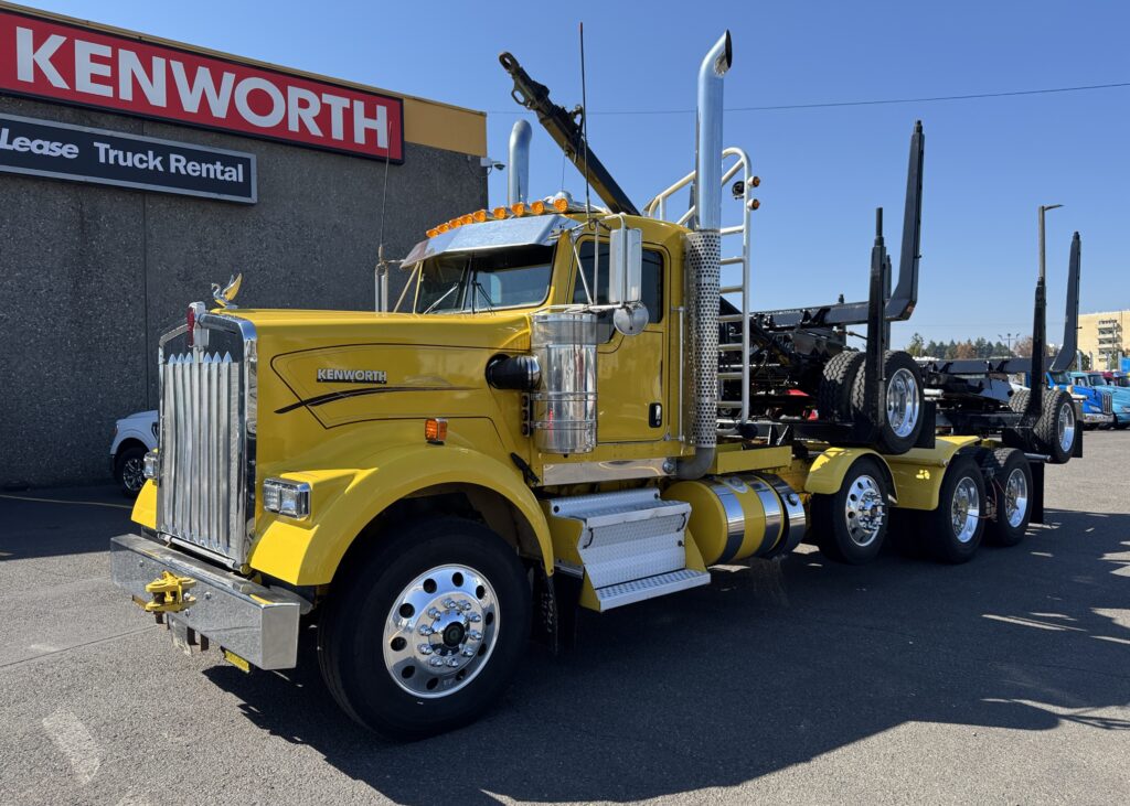 Used 2016 KENWORTH W900 at Papé Kenworth in Portland, OR