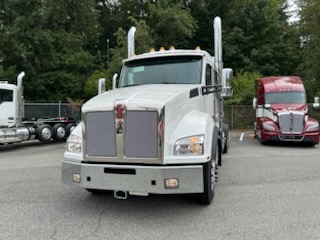 New 2025 KENWORTH T880 at Papé Kenworth in Marysville, WA