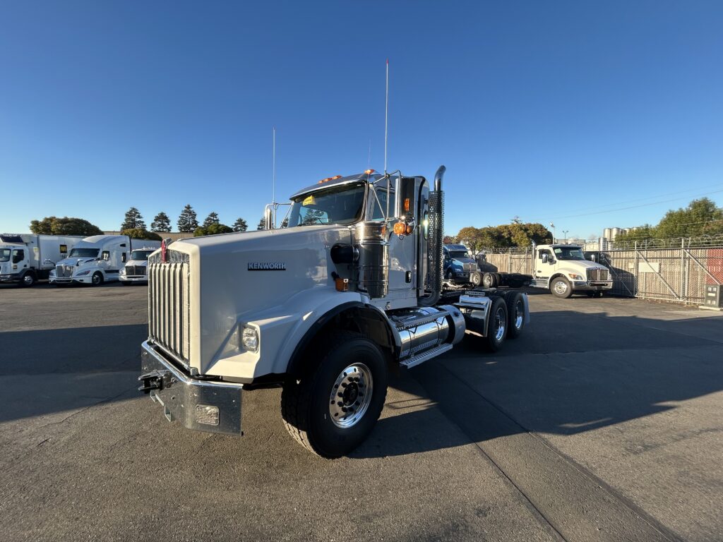 New 2026 KENWORTH T800 at Papé Kenworth in French Camp, CA