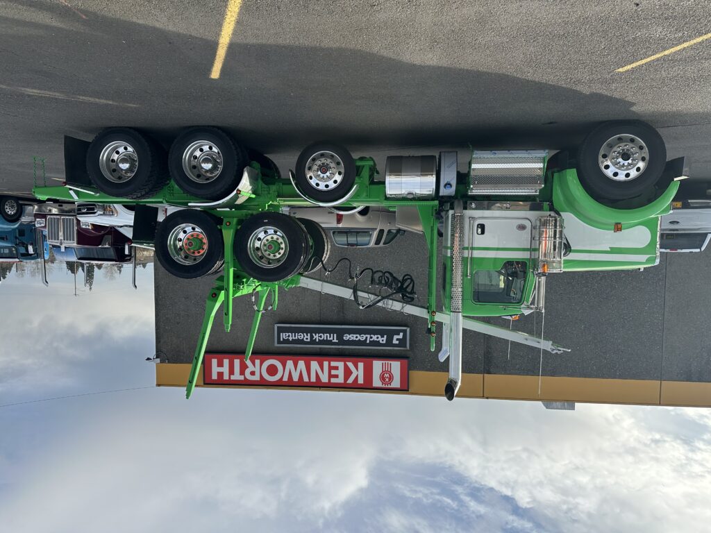 New 2026 KENWORTH W900 at Papé Kenworth in Portland, OR