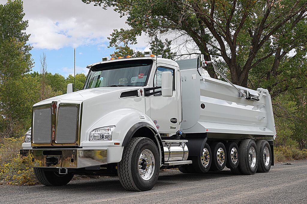 New 2026 KENWORTH T880 at Papé Kenworth in Sparks, NV