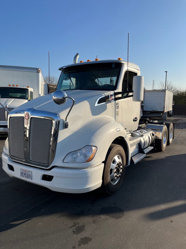 Used 2019 KENWORTH T680 at Papé Kenworth in Sacramento, CA