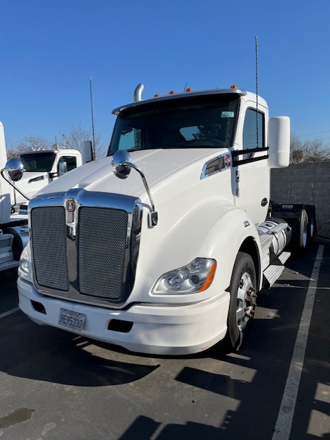 Used 2019 KENWORTH T680 at Papé Kenworth in Sacramento, CA