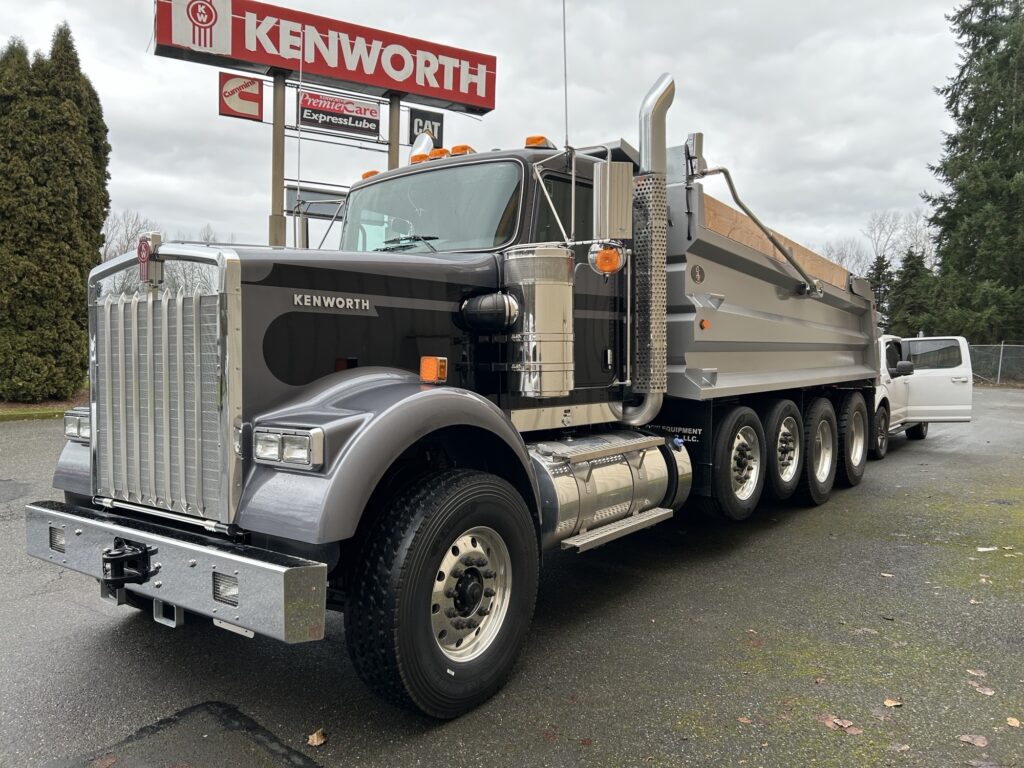 New 2026 KENWORTH W900 at Papé Kenworth in Ferndale, WA