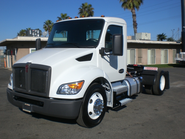Used 2024 KENWORTH T480 at Papé Kenworth in Fresno, CA
