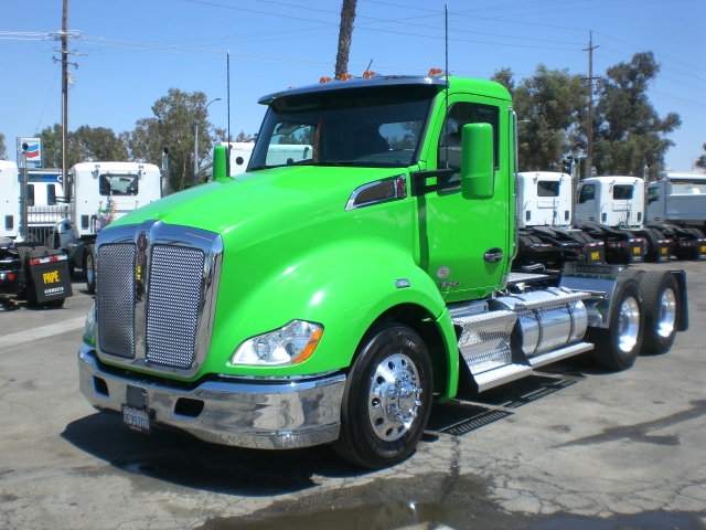 Used 2020 KENWORTH T680 at Papé Kenworth in Fresno, CA
