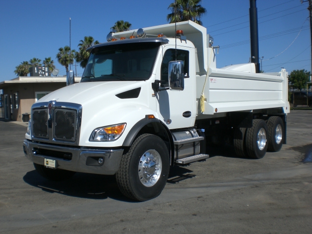 椎名ページ 2025 KENWORTH T480 | Papé Kenworth